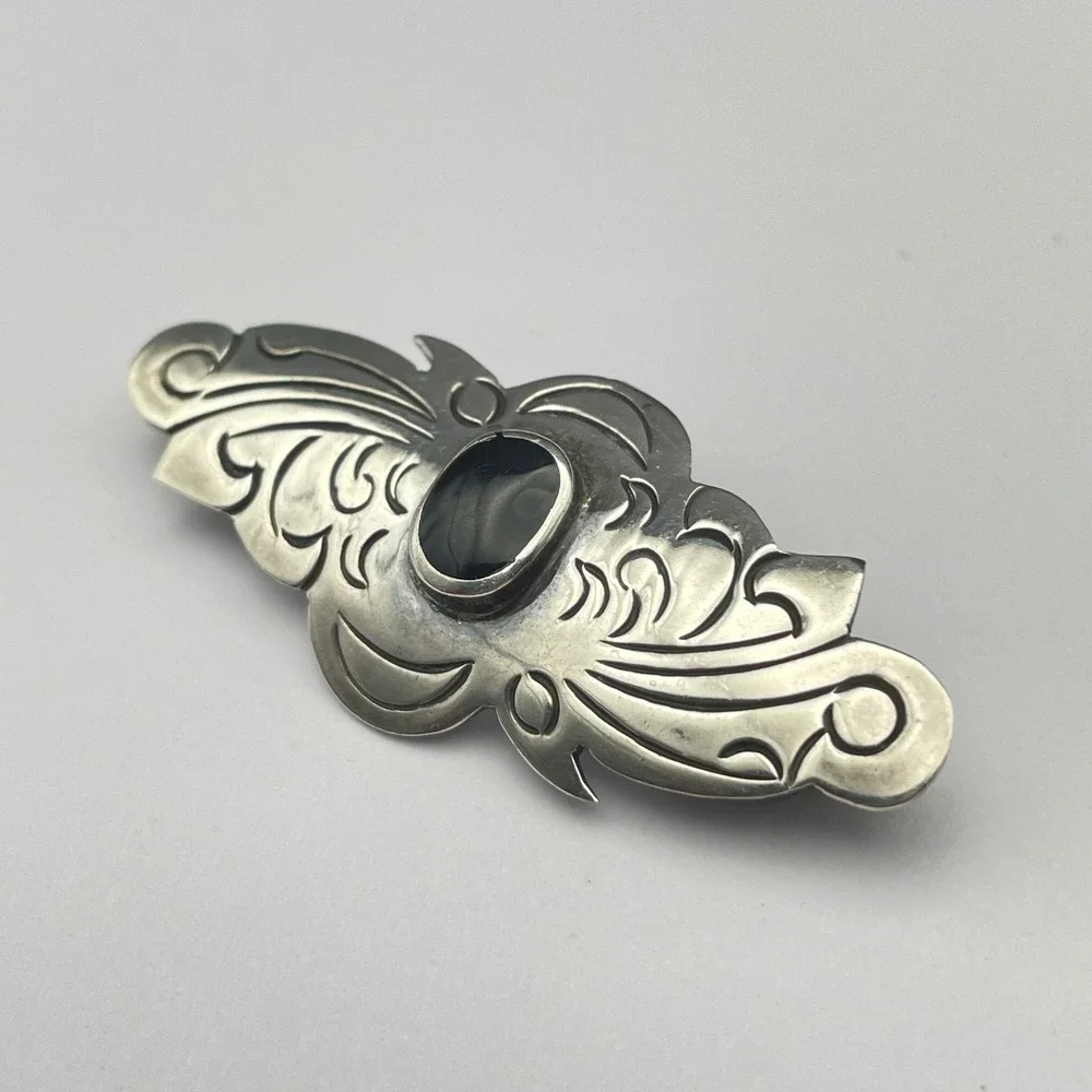Vintage Mexican Sterling Silver Black‎ Onyx Pin Brooch Unisex Jewelry